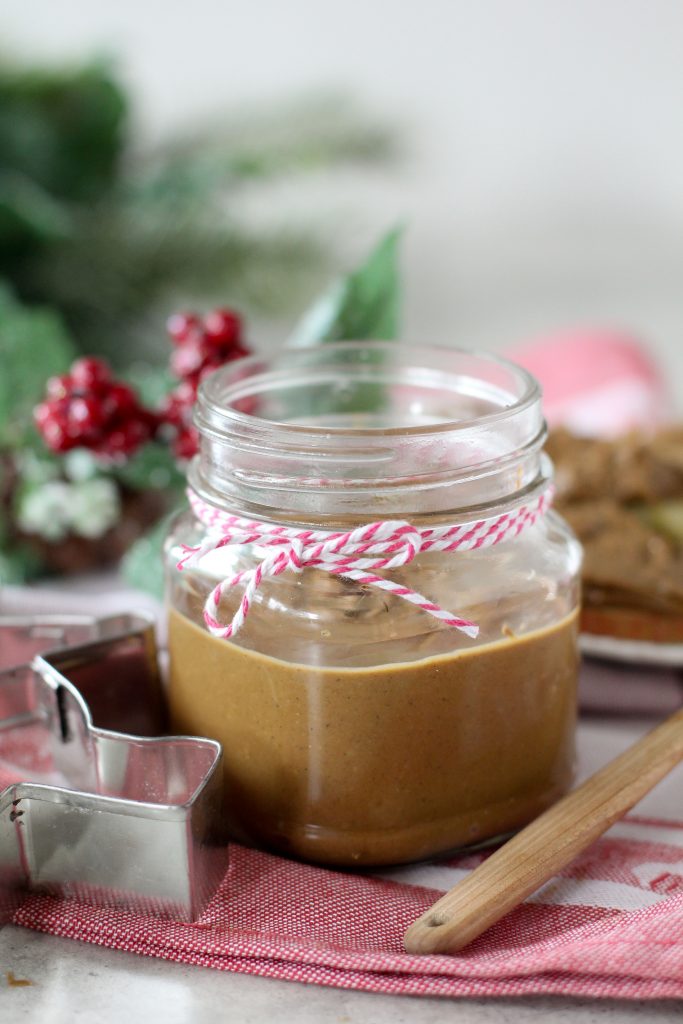 Gingerbread Cashew Butter from the Whole Smiths! A MUST make. Paleo-friendly, gluten-free, vegan and vegetarian.