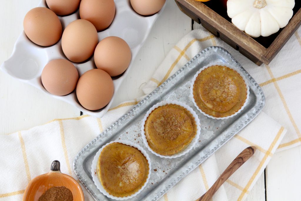 Pumpkin Pie Breakfast Egg Bites from The Whole Smiths. Paleo, gluten-free and delicious! So easy to make. 