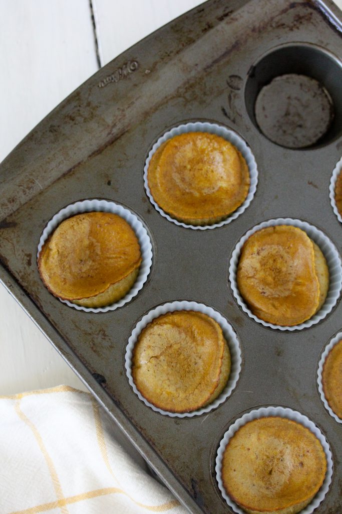 Pumpkin Pie Breakfast Egg Bites from The Whole Smiths. Paleo, gluten-free and delicious! So easy to make. 